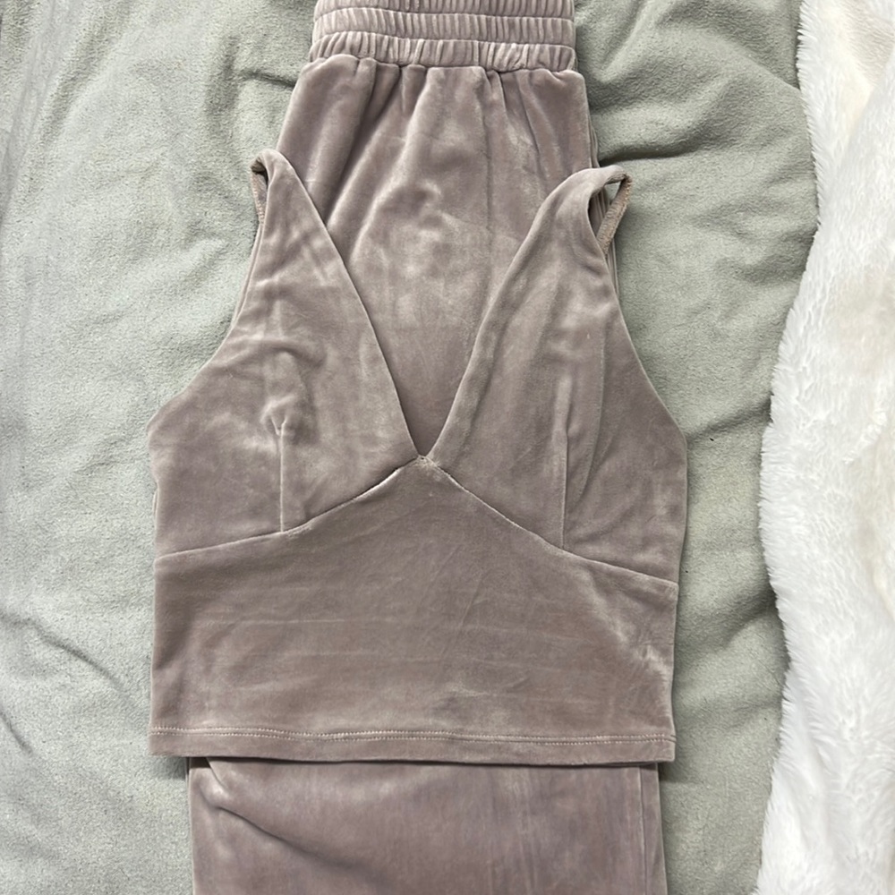 NIA velour set